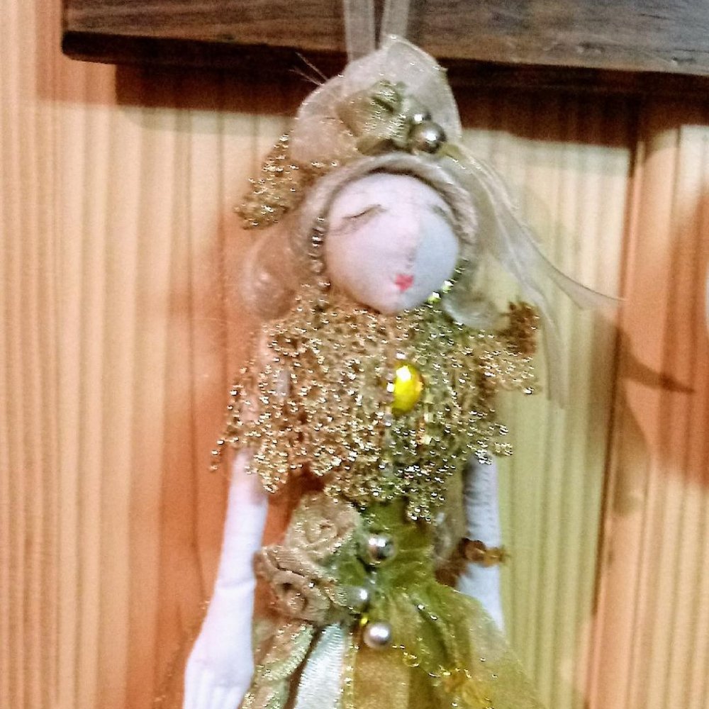 Golden fairy